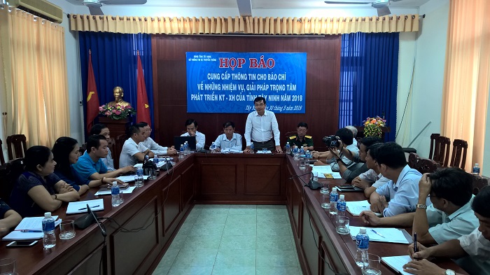 Họp báo Cung cấp thông tin cho báo chí về những nhiệm vụ, giải pháp trọng tâm phát triển kinh tế-xã hội của tỉnh Tây Ninh năm 2018